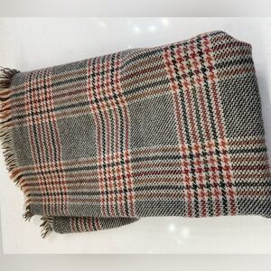 RW women’s scarf